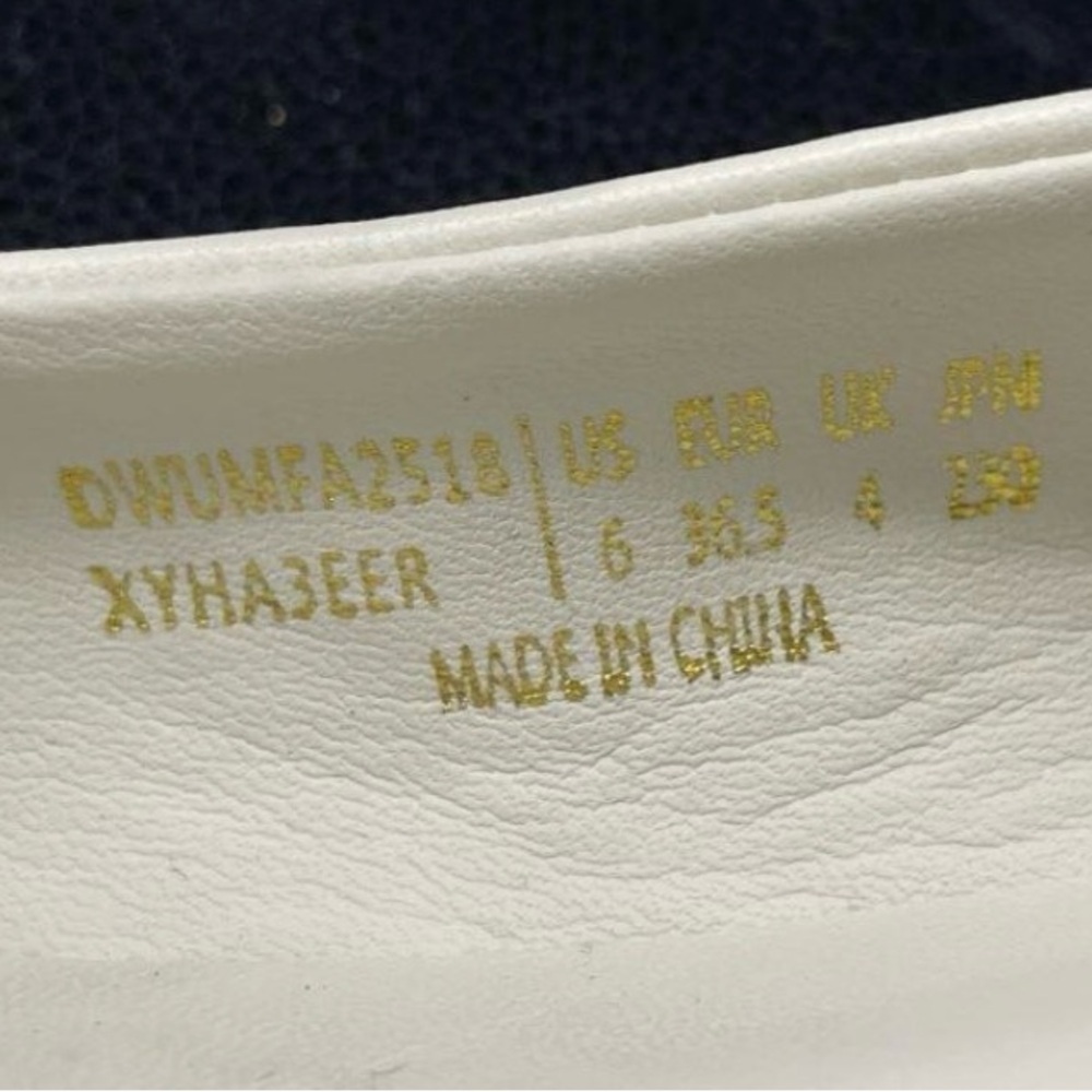 Dream Pairs White Flats with Metallic Medallion - Picture 4 of 4